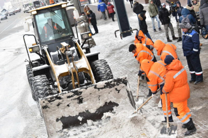 Около девяти тысяч кубометров снега вывезли с улиц Пресненского района